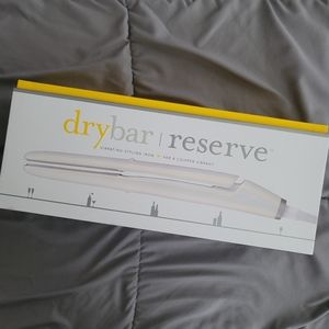 Drybar Reserve Vibrating Styling Iron